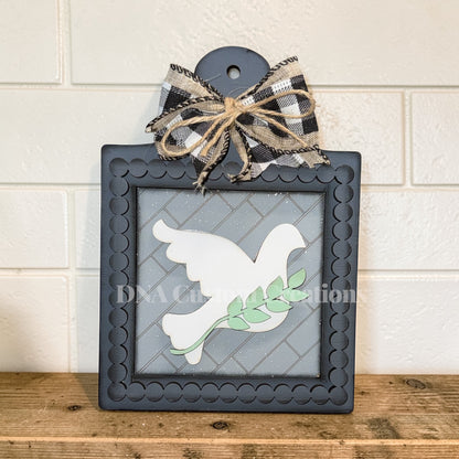Breadboard Interchangeable Tile Holder